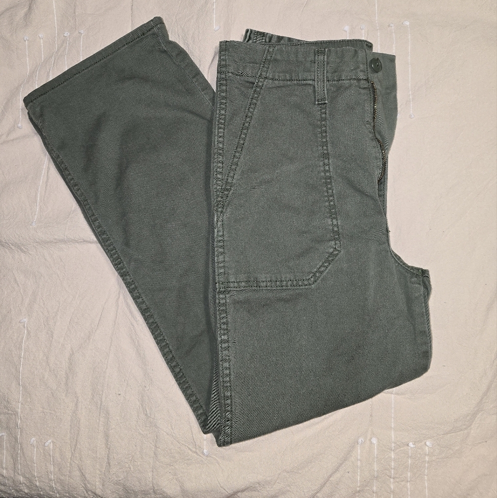 Levi's green cargo pants